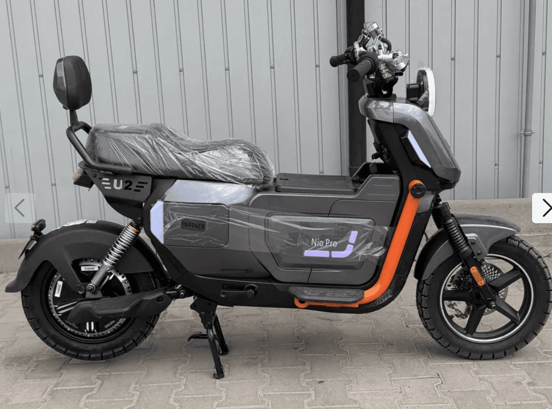 Електричний скутер Partner NIO PRO сірий