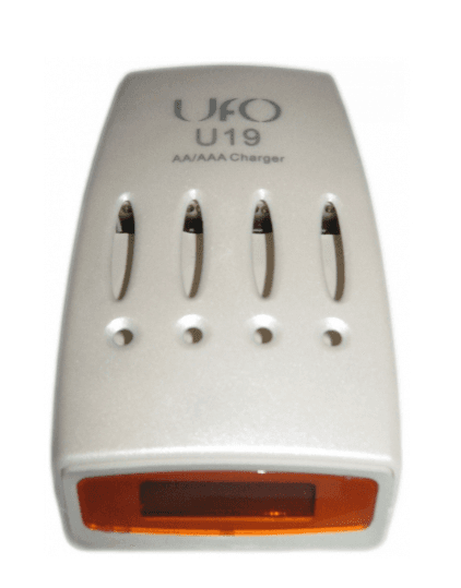 Зарядний пристрій UFO U19 + 2xAA2700mAh
